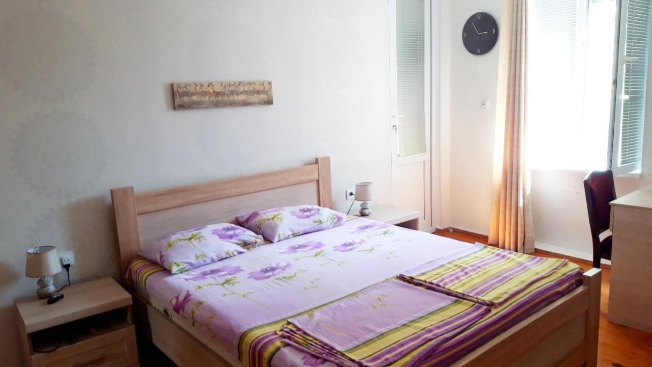 Pospolita Guest House Kutaisi Exteriör bild