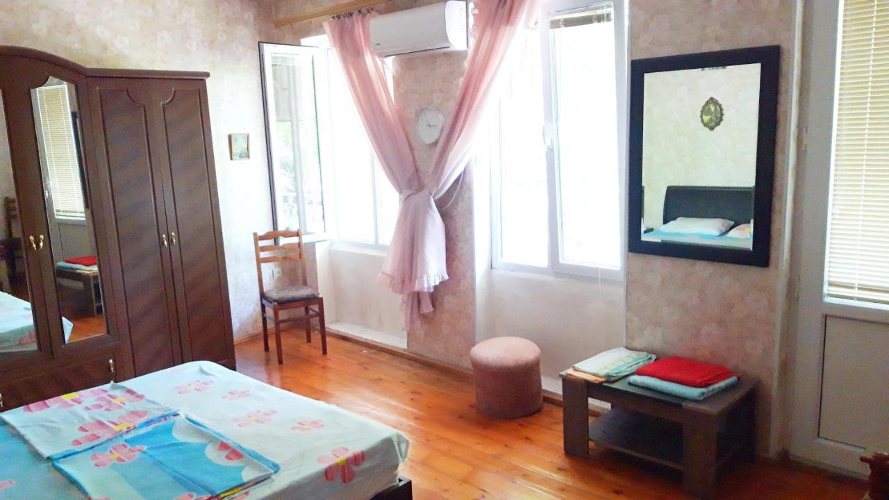 Pospolita Guest House Kutaisi Exteriör bild