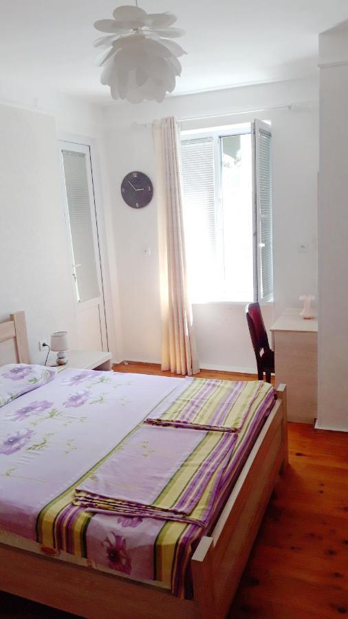 Pospolita Guest House Kutaisi Exteriör bild