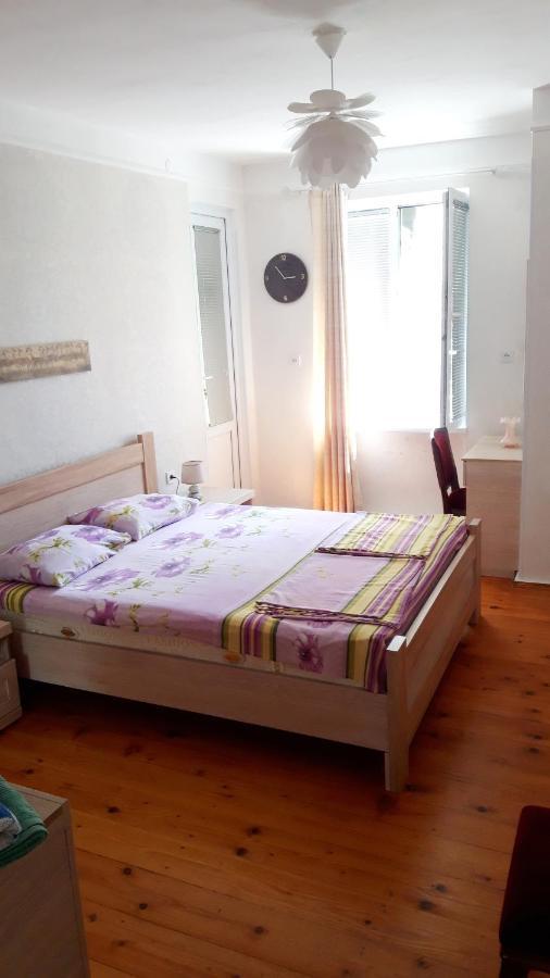 Pospolita Guest House Kutaisi Exteriör bild