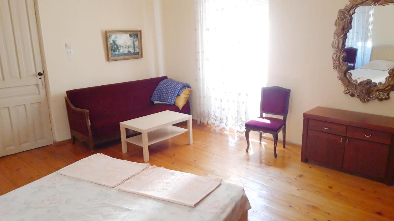 Pospolita Guest House Kutaisi Exteriör bild