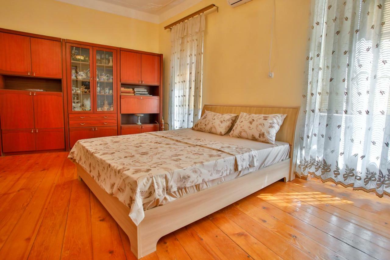 Pospolita Guest House Kutaisi Exteriör bild