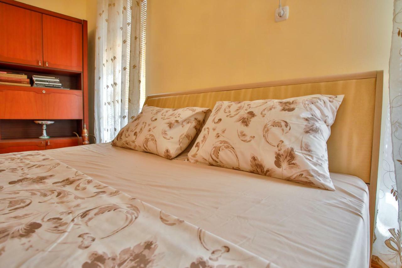 Pospolita Guest House Kutaisi Exteriör bild