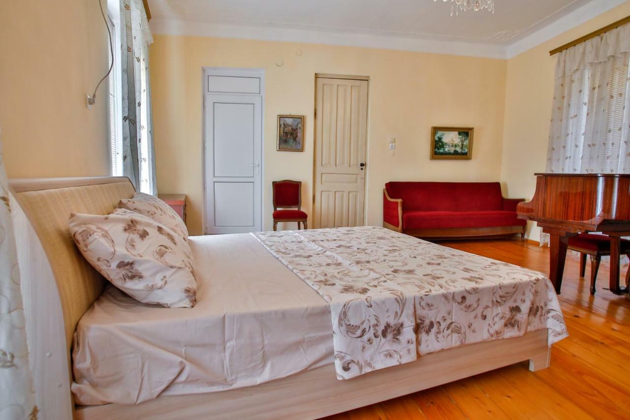 Pospolita Guest House Kutaisi Exteriör bild