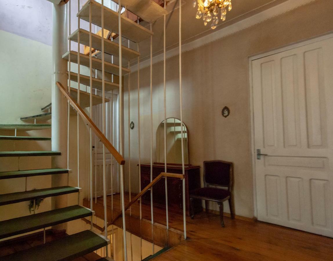 Pospolita Guest House Kutaisi Exteriör bild
